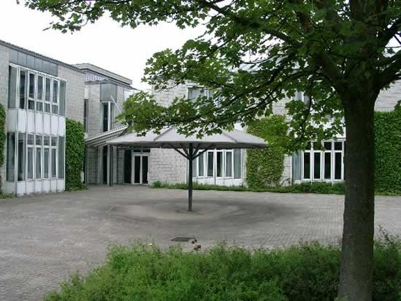 Hinterer Schulhof