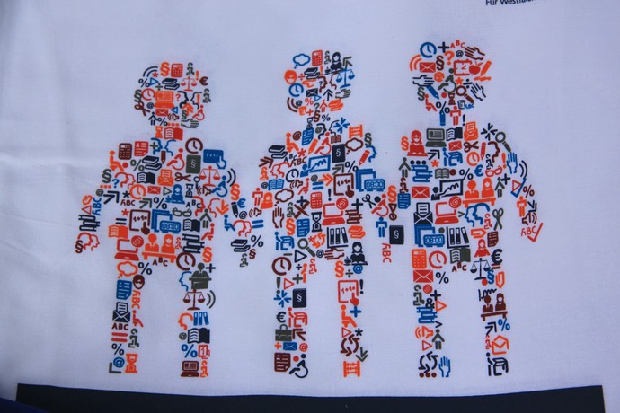 Aus Symbolen erstellte Figuren