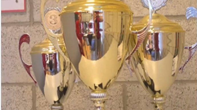 3 Pokale für Platzierung von 1-3